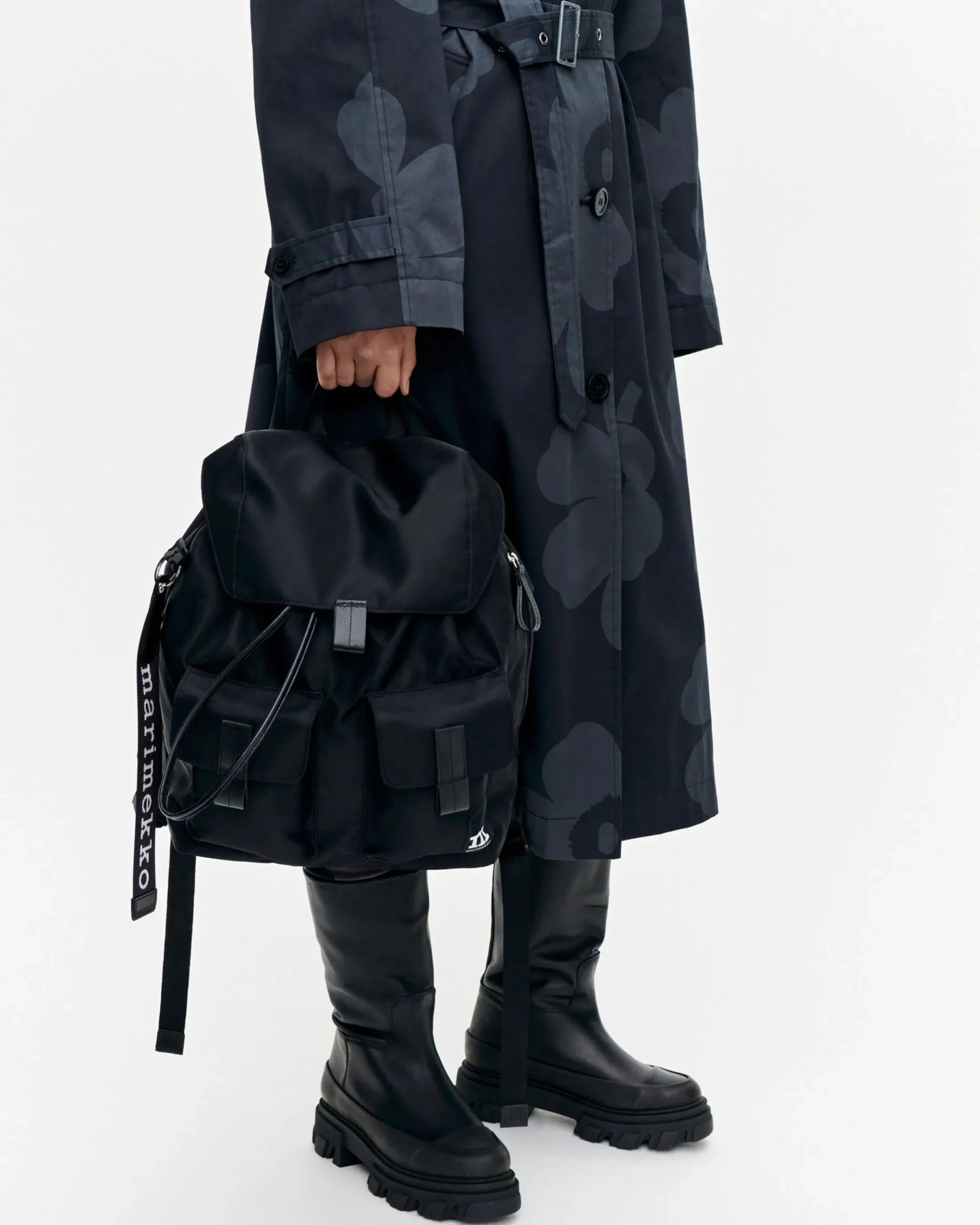 Everything Backpack L Solid Reppu