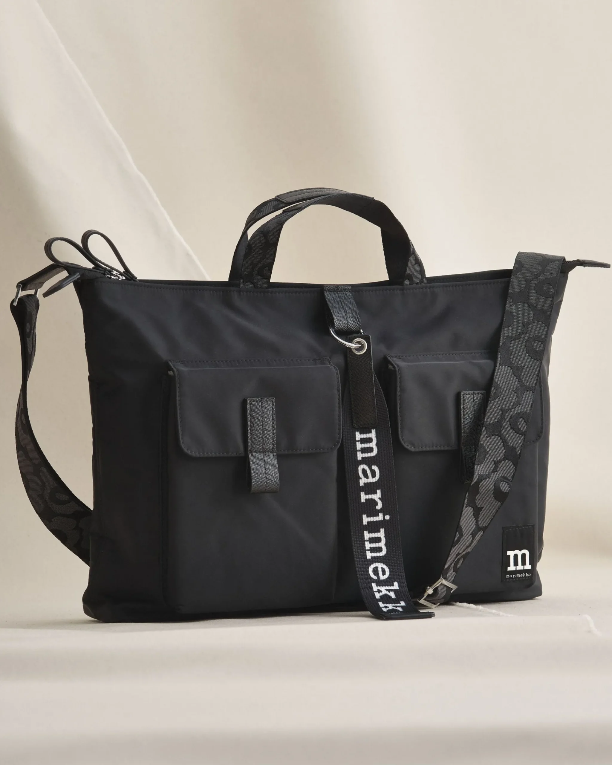 Everything Messenger Solid Laukku