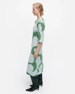 Pointti Unikko Villaneulemekko