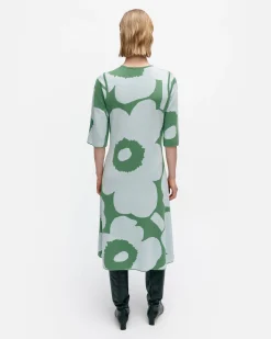 Pointti Unikko Villaneulemekko